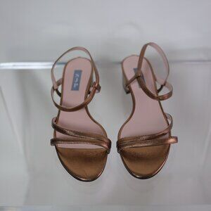 SJP BY SARAH JESSICA PARKER IVA SAMPLE SIZE 37